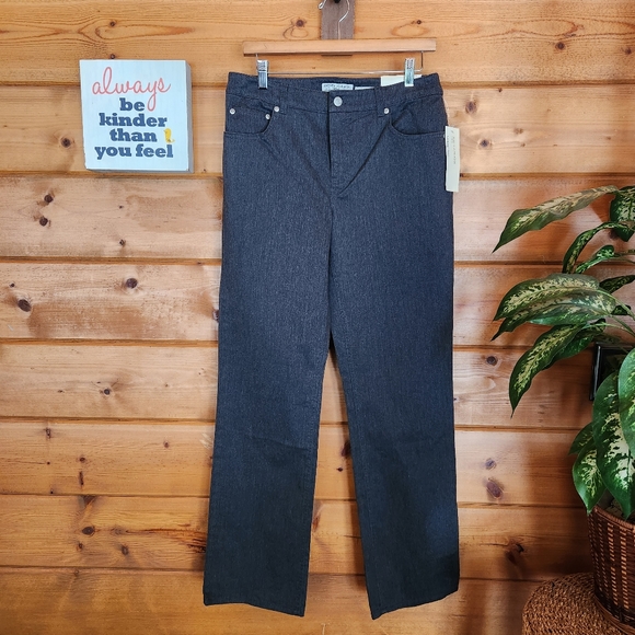 Jones New York 💜 Sport NWT Shape Jeans 5-Pocket Pant Dark Charcoal Gray 8 X 32" - Picture 1 of 9